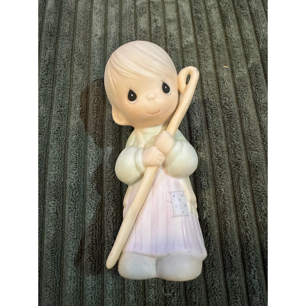 Precious Moments Figurine Little Shepherd Girl Praying Angelic Keepsake